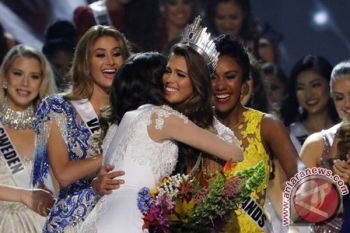 Finalis Miss Universe "Touring" Kepulauan Seribu
