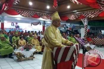 Gubernur Olly Ajak Masyarakat Lestarikan Adat Tulude 