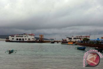 Semua lintasan penyeberangan di NTT dibuka kembali
