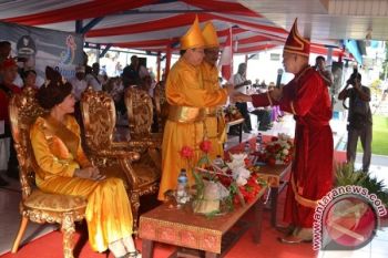 MELESTARIKAN ADAT "TULUDE" WARISAN ETNIS SANGIHE TALAUD