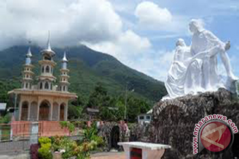200 Wisatawan Jerman ke Flores Timur 
