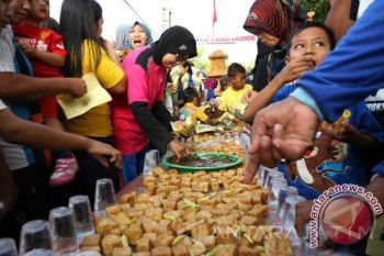 Warga Kolaka Soroti Pungutan Masuk Wisata Kuliner 