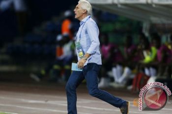 Pelatih Afsel Hugo Broos minta maaf atas ucapan rasis