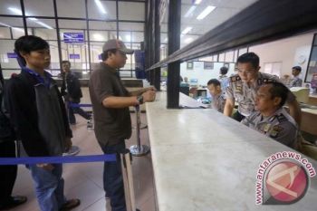 Samsat Surakarta Layani Pajak Kendaraan Hingga Malam