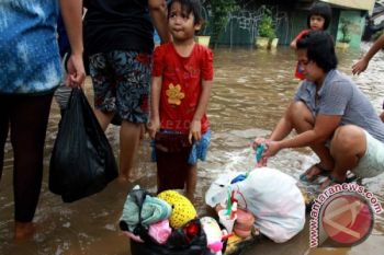  Warga Jaga Sanitasi Lingkungan