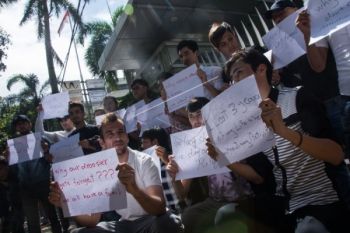 Puluhan pengungsi Afganistan demo di UNHCR Jakarta