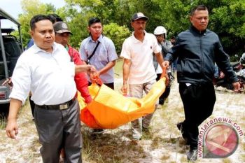 Kakek Usia 60 Tahun Gantung Diri di Pohon Akasia