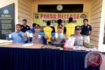 Dinasehati Kapolres, Tersangka Kasus Sabu Ini Menangis 