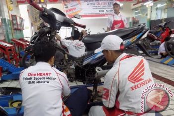 Honda Intens Siapkan Siswa terjun ke Dunia Kerja
