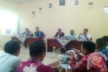 Warga Gunung Balak Pertanyakan Status Desa Definitif