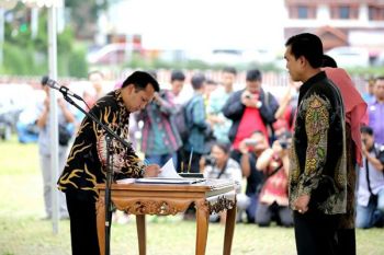 Gubernur Lantik Pejabat Pemprov Lampung 