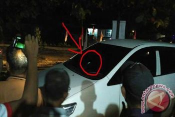 Polisi Usut Penembakan Mobil Tim Febrina-Adam