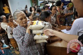 Pemkot Mataram Alokasikan 120 Ton Beras Untuk Lansia 