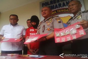 Pengedar Narkoba di Semarang Dibekuk di Rumahnya 