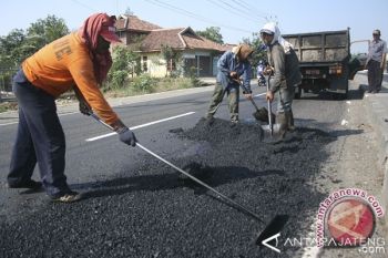 Perbaiki Jalan Rusak, Pemerintah Diminta Tambah DAK