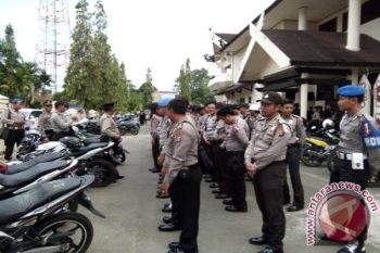 Personel Pengamanan TPS Diberikan Pembekalan 