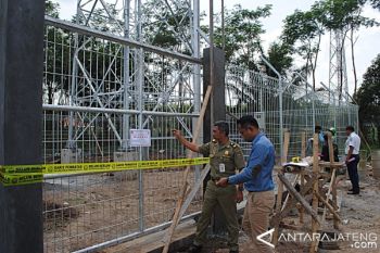 12 Tower Tidak Berizin Disegel