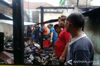Dua Orang Tewas Terbakar di Solo
