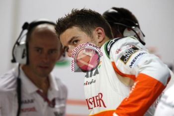 Williams pertahankan Di Resta sebagai pembalap cadangan