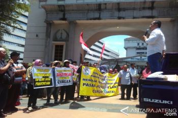 Pedagang Inginkan Pasar Johar Dibangun Tiga Lantai 