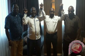 Amos-Rebeka akui kemenangan Usman-Dinus di Pilkada Tolikara