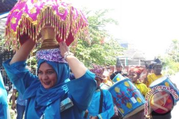  Direktur : Sekolah Alam Minangkabau Bentuk Karakter Budaya