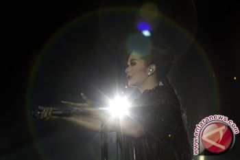 Dua menteri Malaysia hadiri konser Krisdayanti