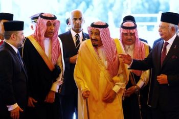 Malaysia Sambut Kedatangan Raja Salman dalam Kunjungan Asia