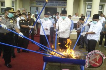 Kejari Tanah Datar Musnahkan Narkoba