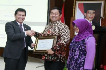 Wali Kota Semarang Terbaik Pelayanan Publik 
