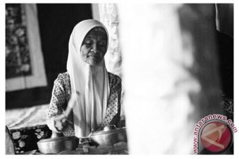 Kesenian Langka Solok Selatan Tampil di Padang