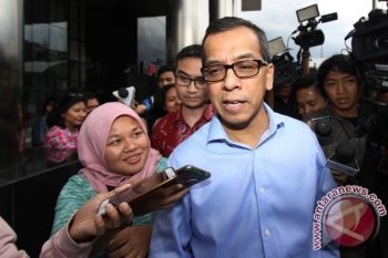KPK Periksa Dua Saksi Suap Pengadaan Pesawat