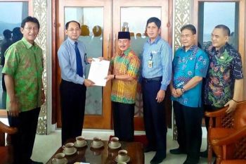 Wali Kota Bandarlampung Serahkan SPT Tahunan  