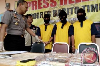 Sip!! Penjaja "Pil Jin" ke Pelajar SMAN 1 Awang Lapai Ditangkap