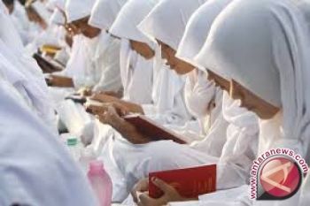 Jelang UN Sekolah Gelar Doa Bersama 