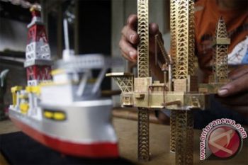 Kelebihan Pasokan, Harga Minyak Turun Selasa Pagi