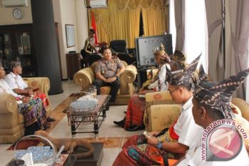 Adat dan Peradaban Diambang Kepunahan
