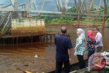 Terindikasi Gagal Pengerjaanya! Legislator Minta Pemkab Kotim Tinjau Kembali Proyek Jembatan 