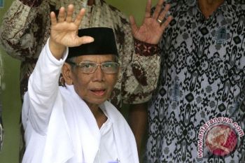 Khofifah Terus Pantau Kondisi Sebelum Hasyim Meninggal