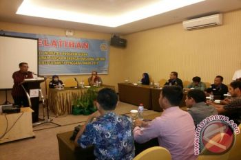 BKKBN Sultra Bekali Pengumpul Data Kinerja KKBPK