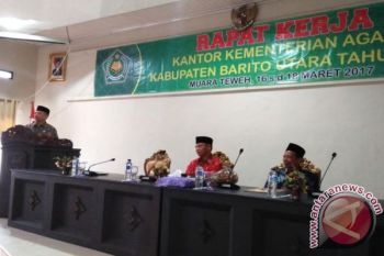 Kakanwil Apresiasi Budaya Kerja ASN Kemenag Barut 