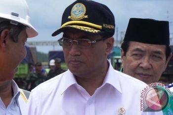 Tindak Tegas Pelaku Pungli Pelabuhan! Ini Penegasan Menhub di Sampit