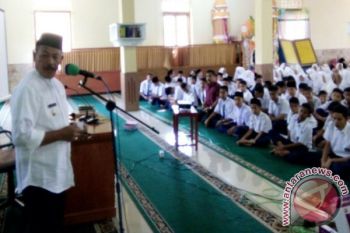 228 Siswa MTsN Batusangkar Ikuti Muhasabah Menjelang UNBM