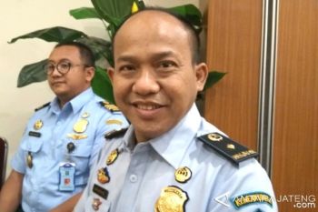 Salahi Izin Tinggal, Lima Orang TKA Dideportasi 