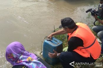Hari Air Sedunia, 10.000 Bibit Ikan Ditebar di Sungai Serayu 