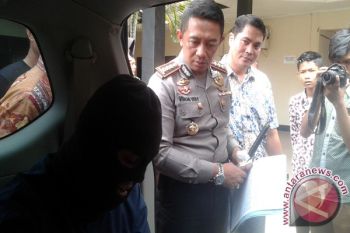 Polisi Tangkap Pelaku Pembunuhan dari Facebook  