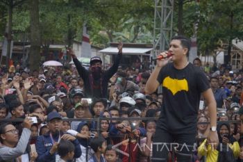 Naff-Kotak Meriahkan Penutupan Festival Prigi 2017