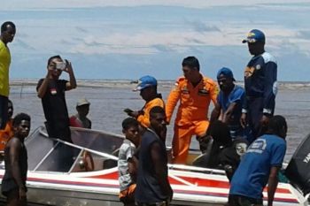 Dua penumpang tewas dalam insiden perahu motor terbalik di Waropen