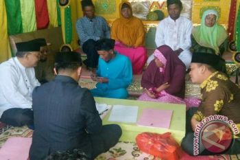11 Pasutri Suku Laut Senayang Dinikah Masal