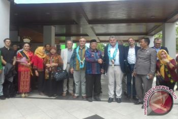 Wali Kota La Rochelle Prancis Kunjungi Kendari 